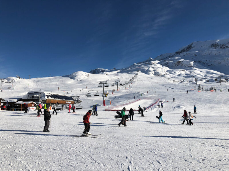 Skiing & Après Ski in Alpe d' Huez, French Alps: A Curated Guide